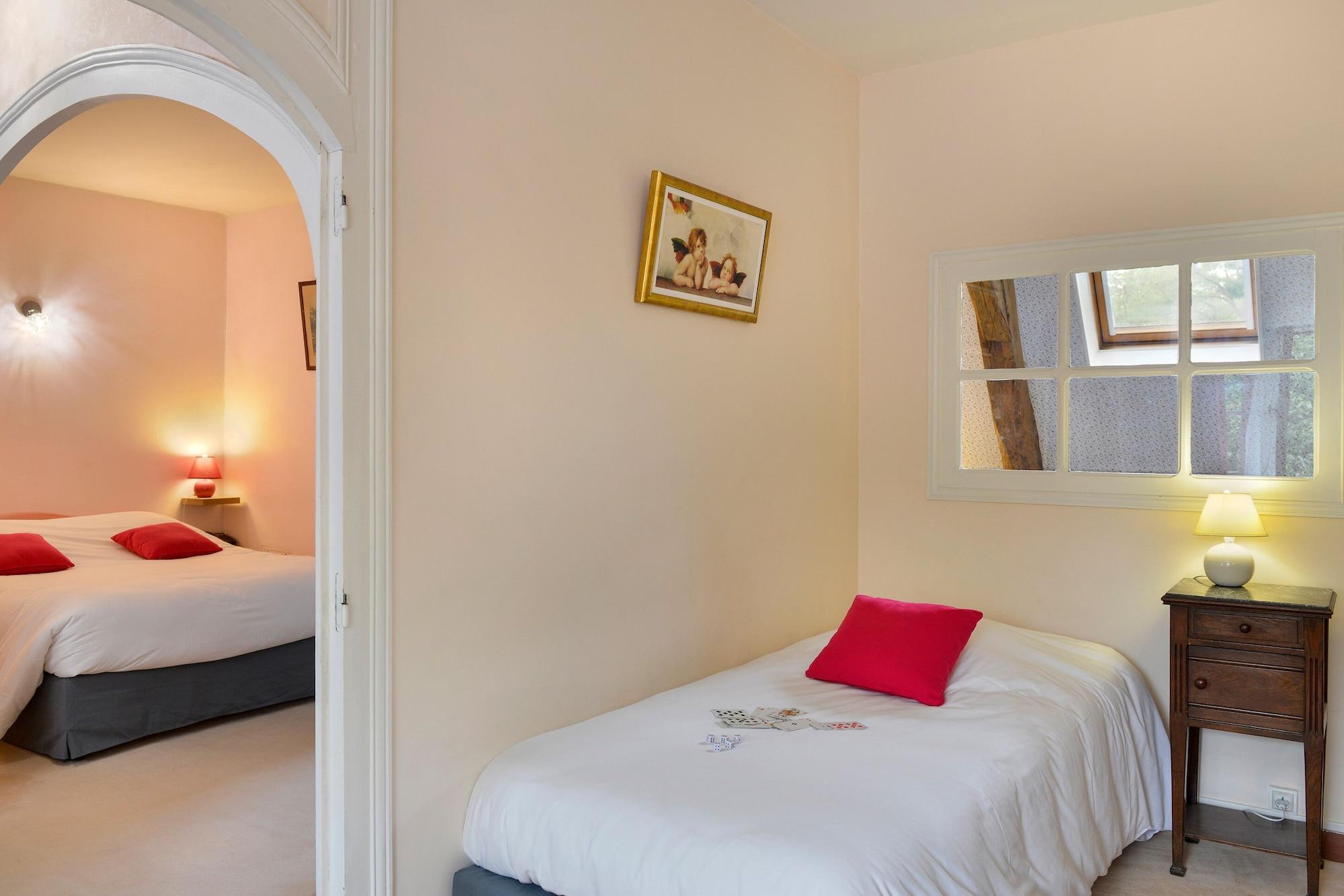Logis Manoir De La Giraudiere Beaumont-en-Véron Eksteriør bilde